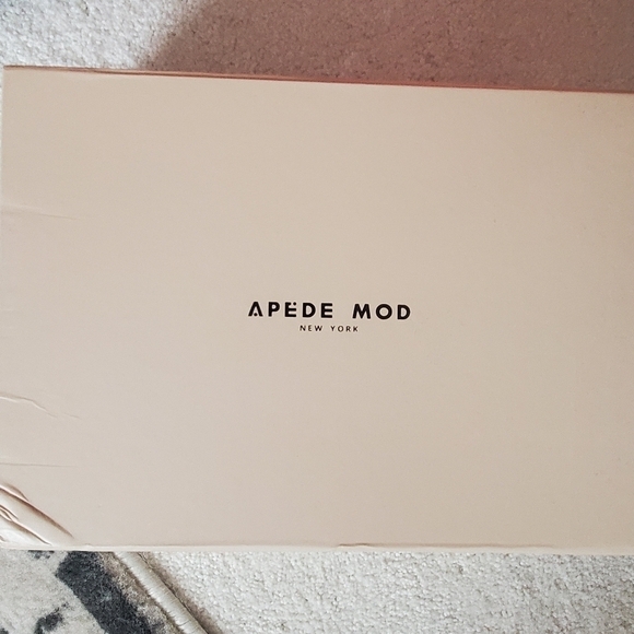 APEDE MOD EMBOSSED LEATHER MINI BAG. NWT PINK Crocodile print - Picture 7 of 16